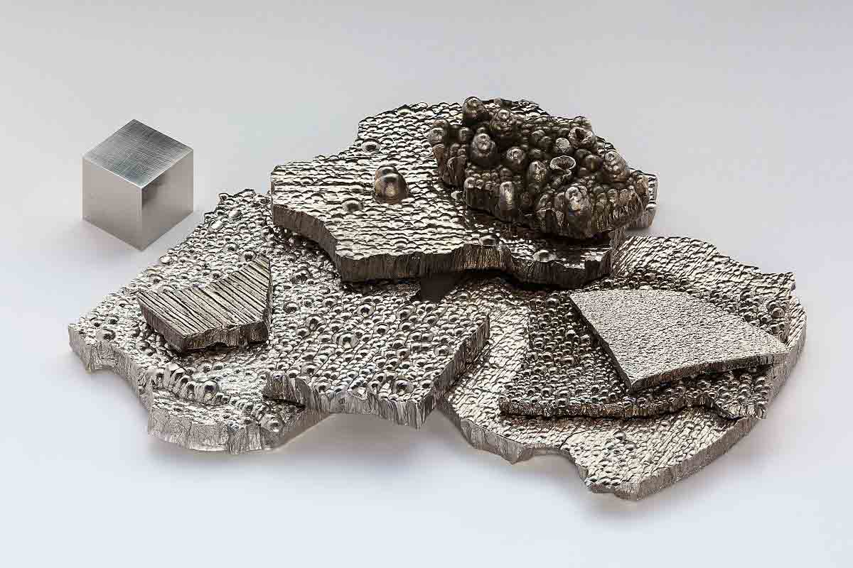 Nucleation and Growth of Metals
